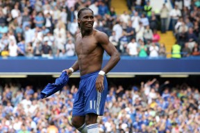 开云体育网页入口-“高新体育中心：健力赛选手刷新纪录，力量与技巧的完美结合”