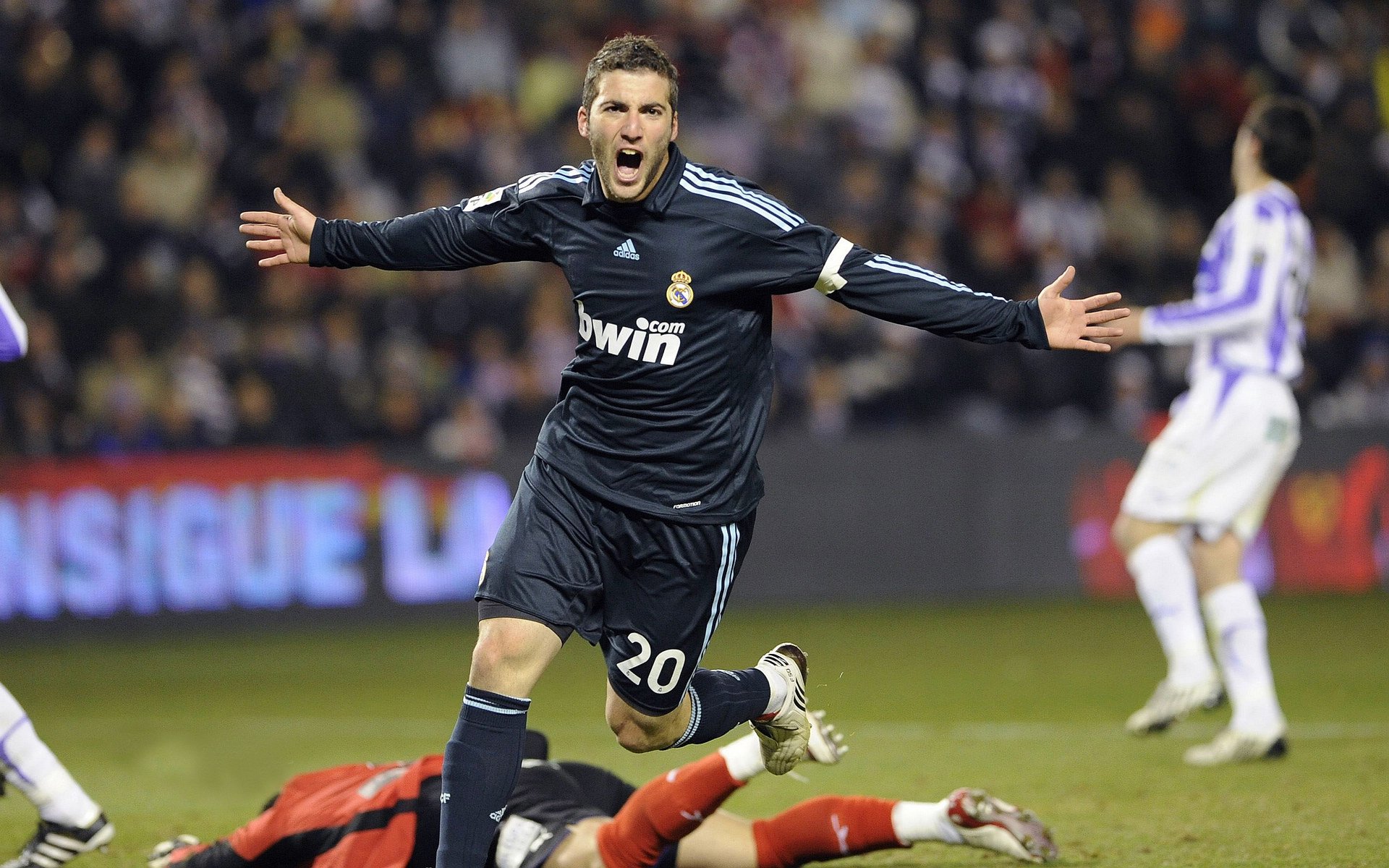 澳大利亚袋鼠队的球员间的快速配合，成为致胜关键，澳大利亚袋鼠被打后续